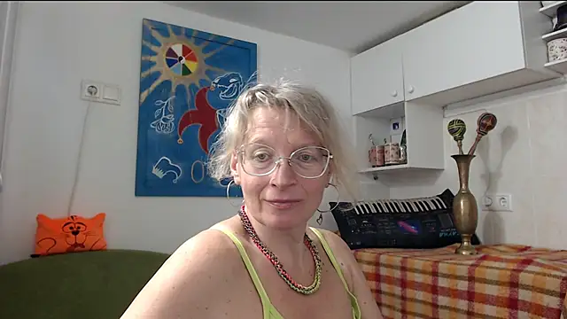 Snapshot of Zosya1111 chatting on 01-22-25, 01:53 Zosya1111 online show from 01-22-25, 01:53