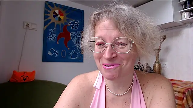 Snapshot of Zosya1111 chatting on 01-25-25, 08:10 Zosya1111 online show from 01-25-25, 08:10