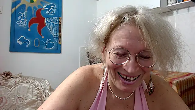 Snapshot of Zosya1111 chatting on 11-10-25, 09:30 Zosya1111 online show from 11-10-25, 09:30