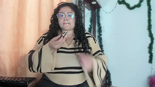 jessica hot 28 online show from 12-20-25, 07:54