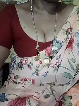 Snapshot of negatamil chatting on 10-31-25, 03:13 negatamil online show from 10-31-25, 03:13