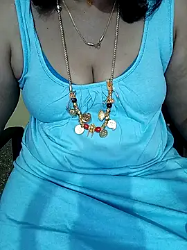 Snapshot of negatamil chatting on 12-20-25, 05:53 negatamil online show from 12-20-25, 05:53