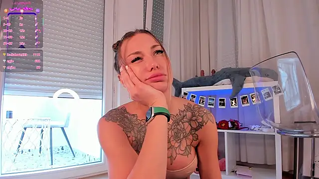 Snapshot of seilyfox chatting on 09-17-25, 08:38 seilyfox online show from 09-17-25, 08:38