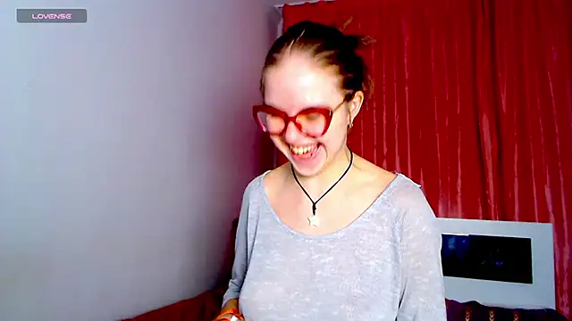 Sarah HS online show from 12-09-24, 06:25