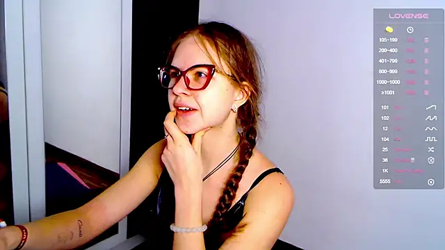 Sarah HS online show from 12-12-24, 12:55