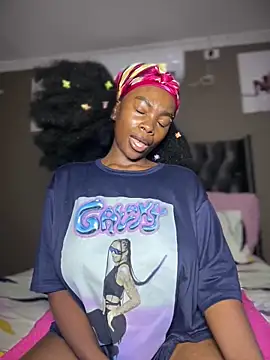 Snapshot of Candy-Heart chatting on 03-02-26, 09:54 Candy-Heart online show from 03-02-26, 09:54