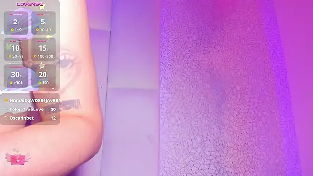 Snapshot of Summer_walkerr chatting on 02-16-25, 03:48 Summer walkerr online show from 02-16-25, 03:48