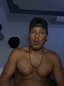 Snapshot of Capxxx chatting on 10-13-25, 03:28 Capxxx online show from 10-13-25, 03:28