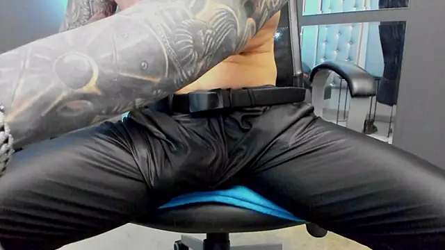 AronGrant online show from 03-08-26, 09:24