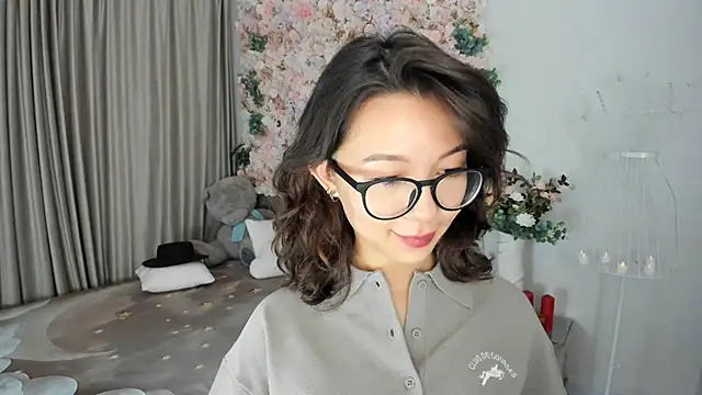 AgnieszkaBanana online show from 10-28-25, 01:09