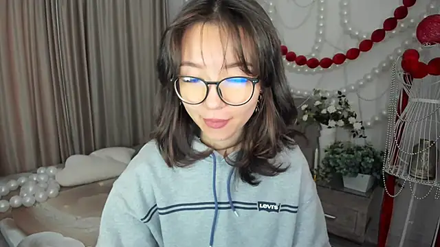 AgnieszkaBanana online show from 04-24-26, 04:04