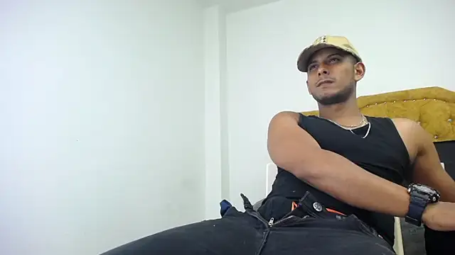 Chris Dick23 online show from 04-23-26, 03:30