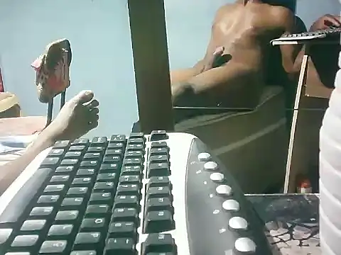 Snapshot of nego_Gostosl chatting on 09-17-25, 04:41 nego Gostosl online show from 09-17-25, 04:41