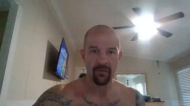 Snapshot of Kinkster615 chatting on 06-06-26, 07:40 Kinkster615 online show from 06-06-26, 07:40