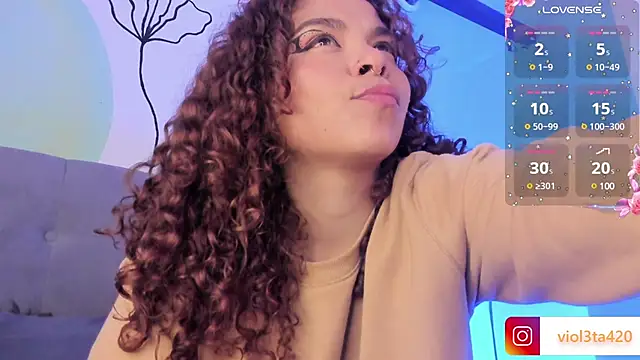 Snapshot of 420viol3ta_ chatting on 12-19-24, 03:18 420viol3ta online show from 12-19-24, 03:18