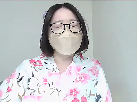 Snapshot of _NOA-chan_ chatting on 01-10-26, 03:14 NOA-chan online show from 01-10-26, 03:14