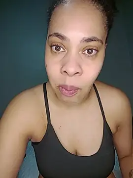 Snapshot of Su_Duarte_1 chatting on 07-28-26, 06:53 Su Duarte 1 online show from 07-28-26, 06:53