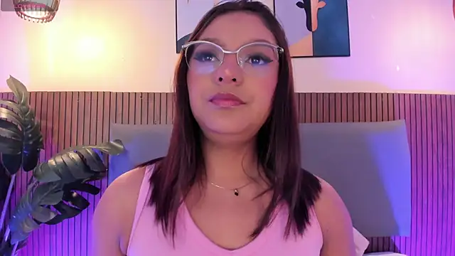 NicolleeEvanss online show from 07-06-26, 12:13