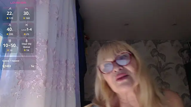 CamDiva113 online show from 12-14-25, 04:40