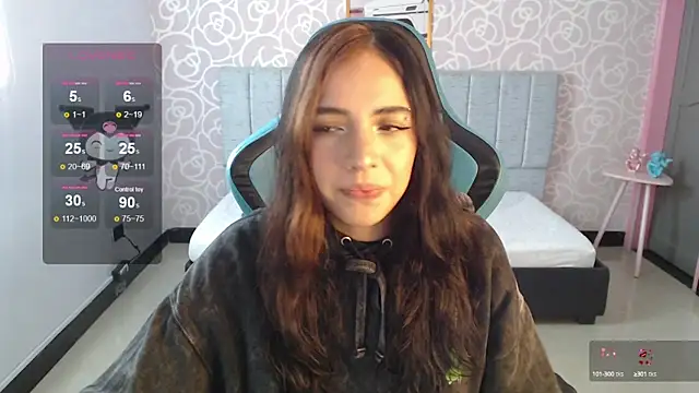 Snapshot of ninfa1_ch chatting on 12-17-24, 11:28 ninfa1 ch online show from 12-17-24, 11:28