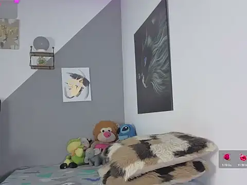 charlotte 002 online show from 11-21-25, 01:15