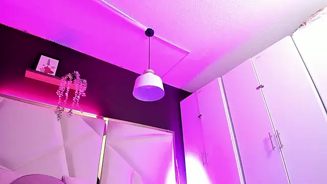 April bowie online show from 03-14-26, 11:37