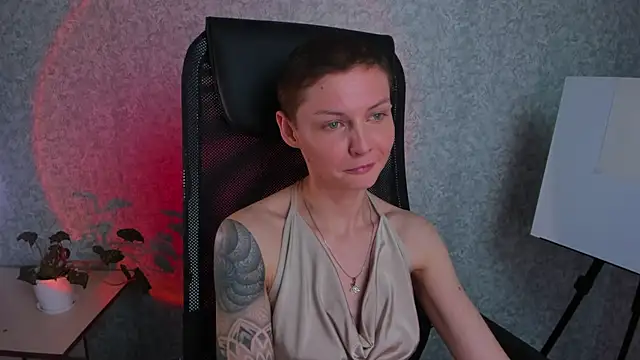 -danae- online show from 04-19-26, 01:54