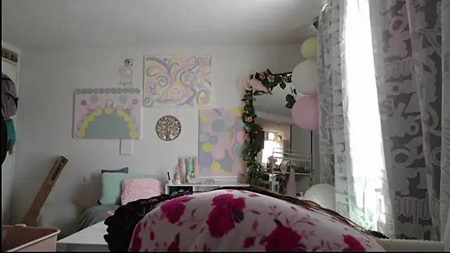 Hellen dumont online show from 04-26-26, 07:22