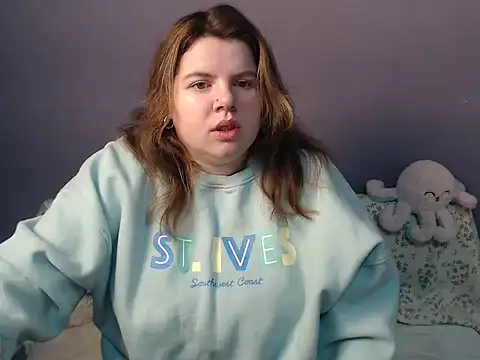 so shy online show from 11-30-25, 07:23