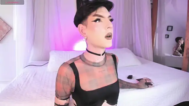 Snapshot of Ambar_Jhones chatting on 01-28-25, 08:15 Ambar Jhones online show from 01-28-25, 08:15