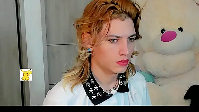 Snapshot of honey_skin chatting on 12-17-24, 11:16 honey skin online show from 12-17-24, 11:16