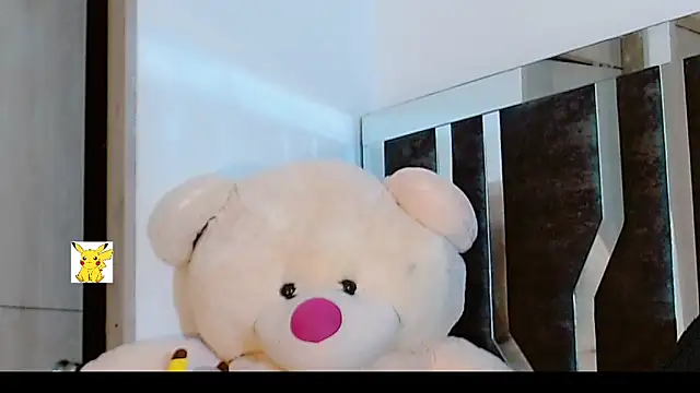 Snapshot of honey_skin chatting on 02-04-25, 10:13 honey skin online show from 02-04-25, 10:13