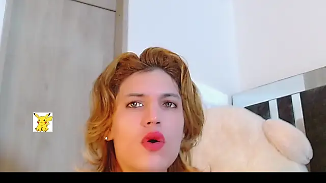 Snapshot of honey_skin chatting on 02-09-25, 03:01 honey skin online show from 02-09-25, 03:01