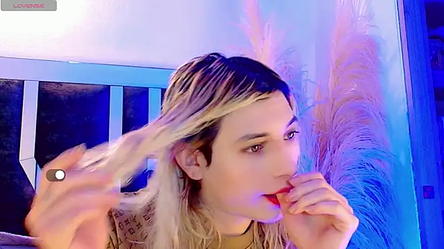 honey skin online show from 02-23-26, 09:45