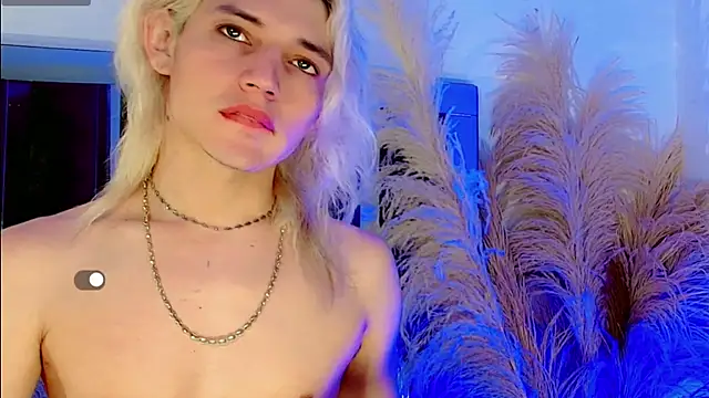 Snapshot of honey_skin chatting on 06-03-26, 02:25 honey skin online show from 06-03-26, 02:25