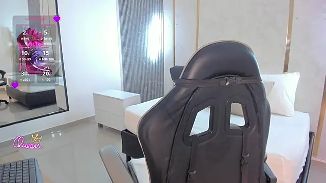 candy summer28 online show from 04-25-26, 01:41