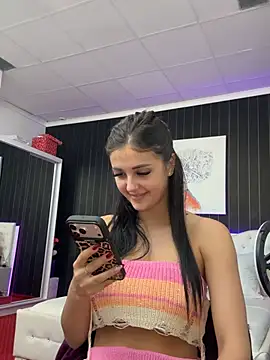 SophiaVilner online show from 04-26-26, 05:43