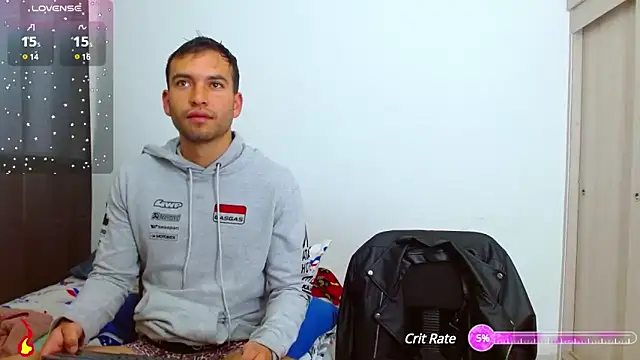 Snapshot of dorian_h_ chatting on 03-13-25, 12:56 dorian h online show from 03-13-25, 12:56