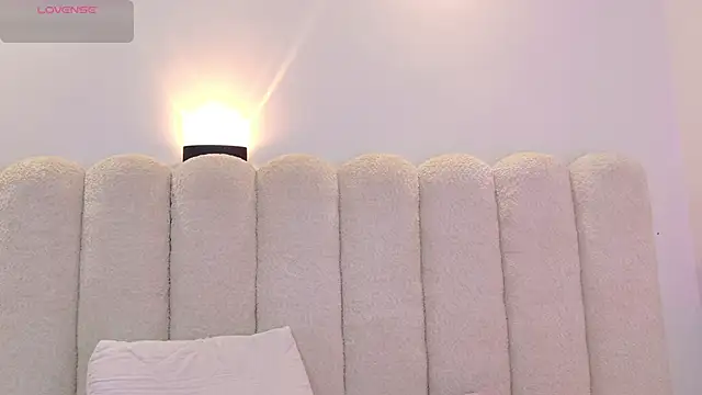 Mia rom11 online show from 11-15-25, 12:02