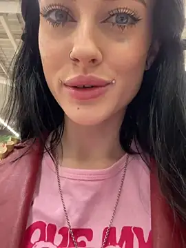 Melissa crazy online show from 12-26-24, 03:20