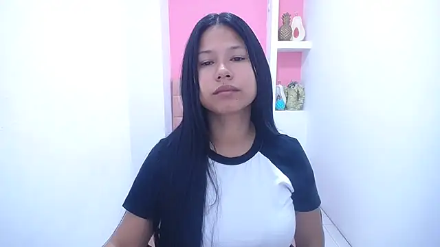 Snapshot of Letty_Plugxo chatting on 03-19-25, 01:29 Letty Plugxo online show from 03-19-25, 01:29