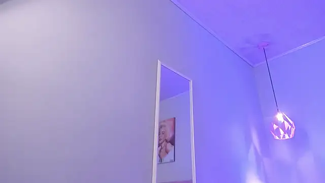 ScarletGV online show from 12-01-25, 04:06