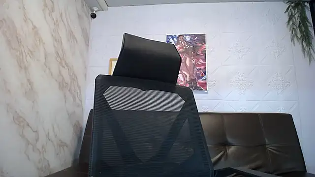 Snapshot of alice_greco chatting on 03-13-25, 07:06 alice greco online show from 03-13-25, 07:06