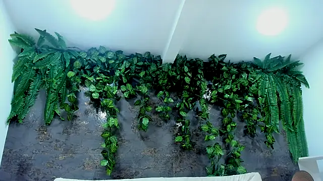 Snapshot of alice_greco chatting on 11-24-25, 05:01 alice greco online show from 11-24-25, 05:01