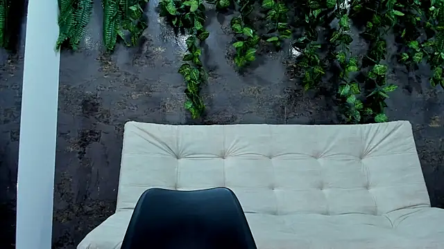 Snapshot of alice_greco chatting on 12-03-25, 09:13 alice greco online show from 12-03-25, 09:13