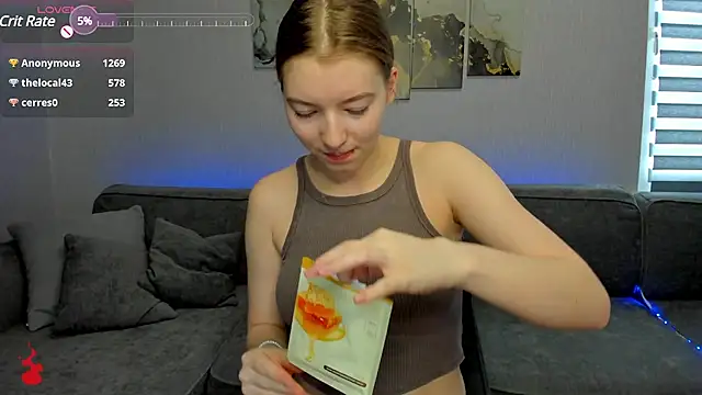 Snapshot of Drive-Crazy- chatting on 02-16-25, 04:31 Drive-Crazy- online show from 02-16-25, 04:31