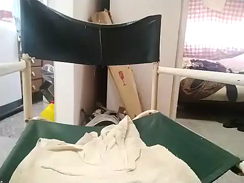 Snapshot of tinchomdq1 chatting on 12-20-24, 01:54 tinchomdq1 online show from 12-20-24, 01:54