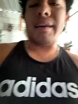 Snapshot of GusssHOT chatting on 04-06-26, 03:35 GusssHOT online show from 04-06-26, 03:35