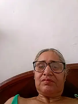  candi online show from 01-12-26, 02:00