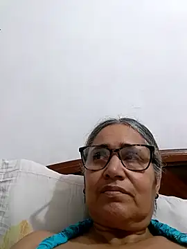  candi online show from 02-26-26, 02:43